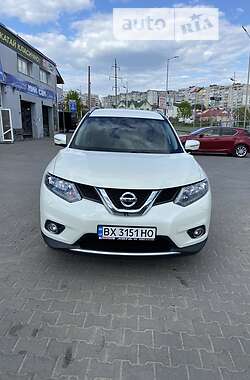 Внедорожник / Кроссовер Nissan X-Trail 2017 в Хмельницком