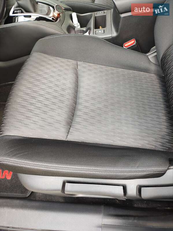 Позашляховик / Кросовер Nissan X-Trail 2018 в Першотравенську