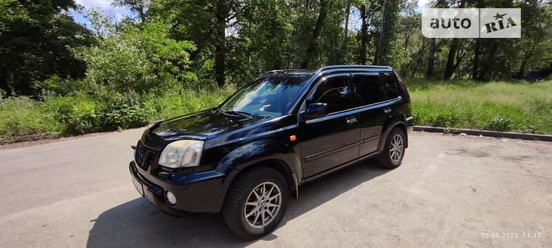 Внедорожник / Кроссовер Nissan X-Trail 2003 в Сумах