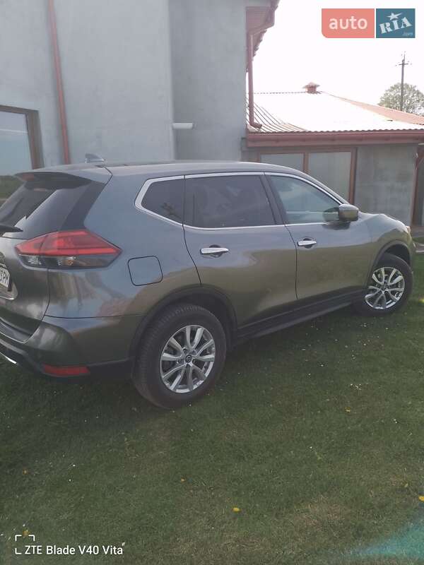 Внедорожник / Кроссовер Nissan X-Trail 2017 в Самборе