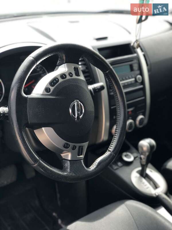 Позашляховик / Кросовер Nissan X-Trail 2012 в Трускавці