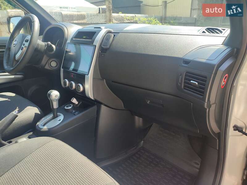 Позашляховик / Кросовер Nissan X-Trail 2011 в Києві