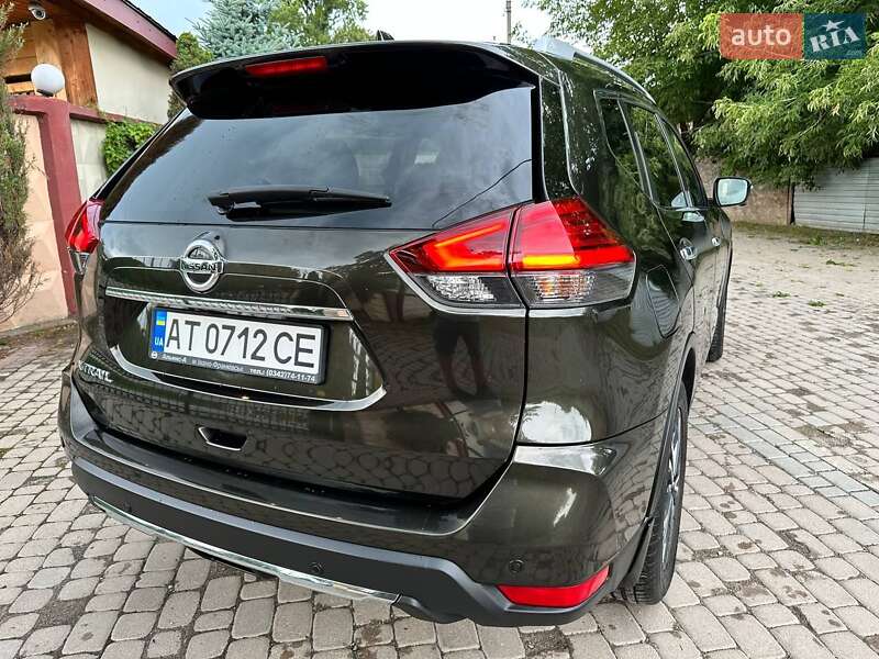 Позашляховик / Кросовер Nissan X-Trail 2017 в Івано-Франківську