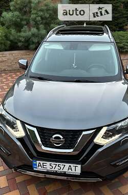 Позашляховик / Кросовер Nissan X-Trail 2017 в Києві