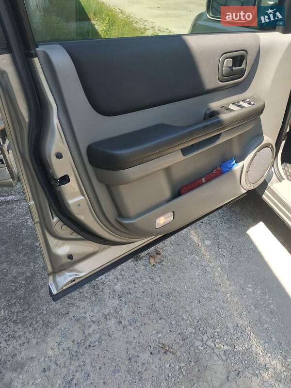 Позашляховик / Кросовер Nissan X-Trail 2005 в Харкові