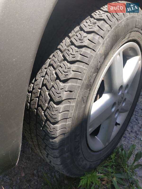 Позашляховик / Кросовер Nissan X-Trail 2005 в Харкові