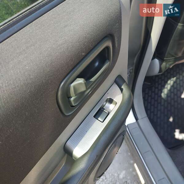 Позашляховик / Кросовер Nissan X-Trail 2005 в Харкові