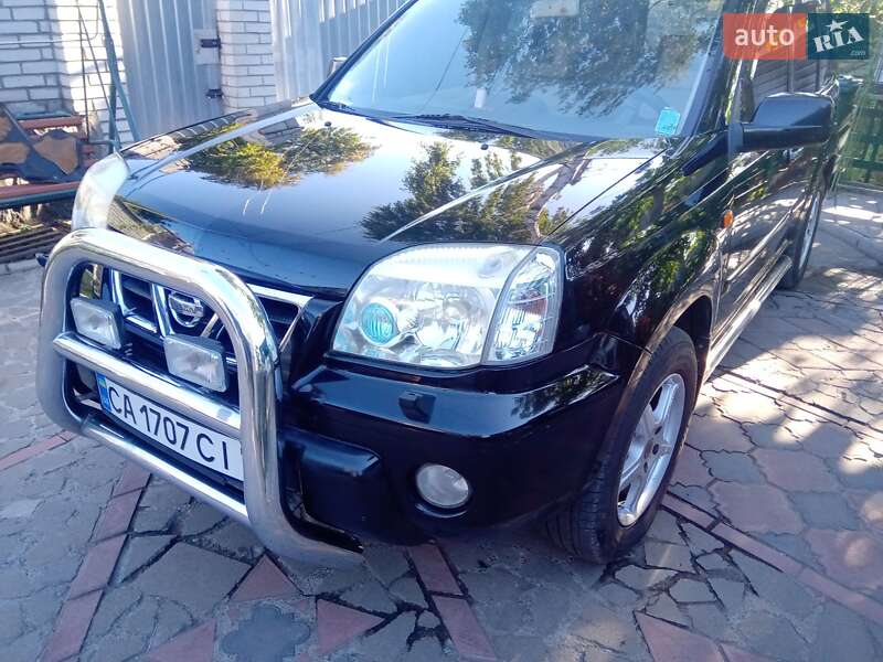 Позашляховик / Кросовер Nissan X-Trail 2003 в Звенигородці