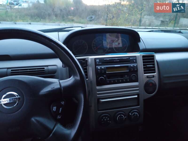 Внедорожник / Кроссовер Nissan X-Trail 2006 в Ровно