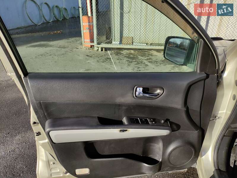 Внедорожник / Кроссовер Nissan X-Trail 2009 в Тернополе фото 9 Внедорожник / Кроссовер Nissan X-Trail 2009 в Тернополе