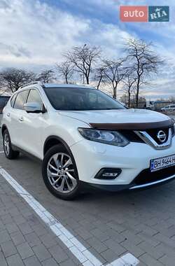 Внедорожник / Кроссовер Nissan X-Trail 2014 в 
