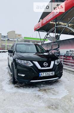 Внедорожник / Кроссовер Nissan X-Trail 2018 в Монастыриске