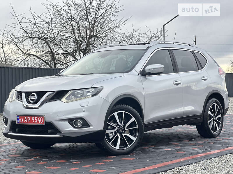 Nissan x trail 2017 года