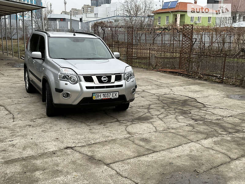 Позашляховик / Кросовер Nissan X-Trail 2014 в Одесі