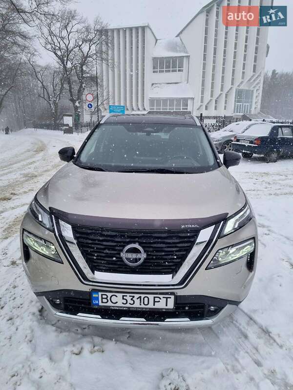 Внедорожник / Кроссовер Nissan X-Trail 2023 в Львове