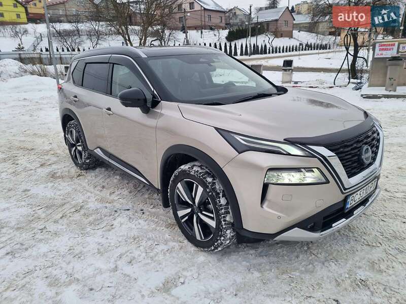 Внедорожник / Кроссовер Nissan X-Trail 2023 в Львове
