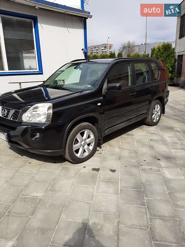 Позашляховик / Кросовер Nissan X-Trail 2008 в Львові