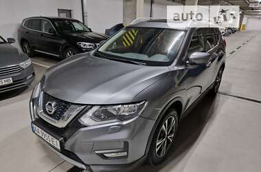 Позашляховик / Кросовер Nissan X-Trail 2017 в Києві