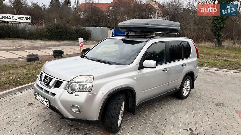 Внедорожник / Кроссовер Nissan X-Trail 2010 в Калуше