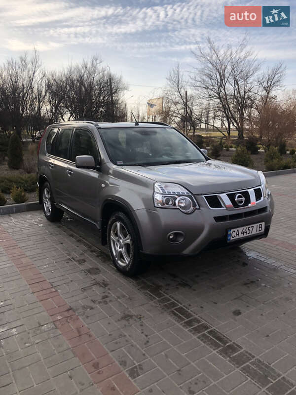 Внедорожник / Кроссовер Nissan X-Trail 2014 в Черкассах
