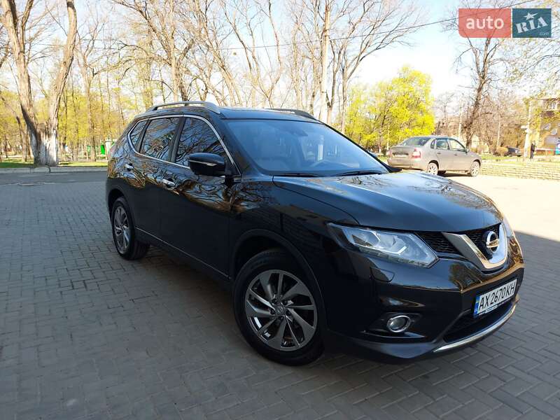 Внедорожник / Кроссовер Nissan X-Trail 2016 в Львове