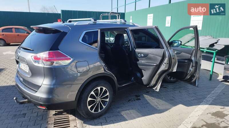 Позашляховик / Кросовер Nissan X-Trail 2016 в Чернівцях