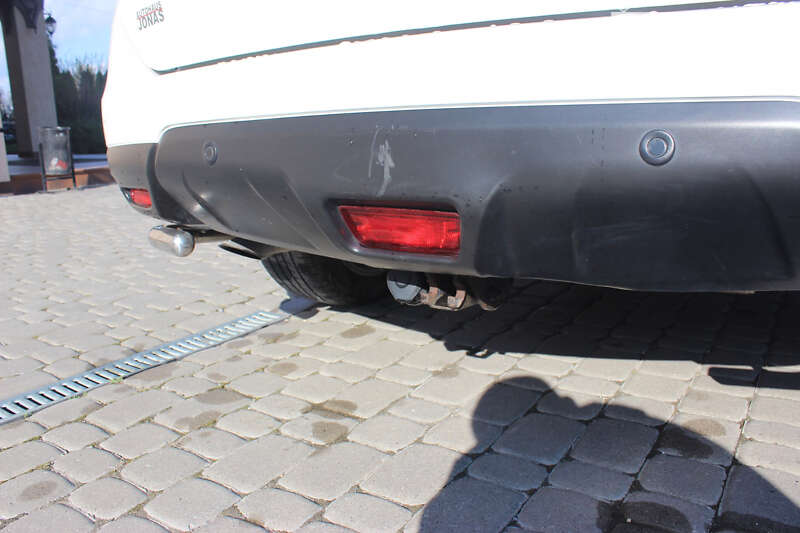 Позашляховик / Кросовер Nissan X-Trail 2015 в Дунаївцях