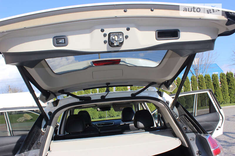 Позашляховик / Кросовер Nissan X-Trail 2015 в Дунаївцях