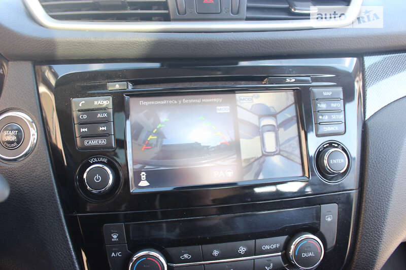 Позашляховик / Кросовер Nissan X-Trail 2015 в Дунаївцях