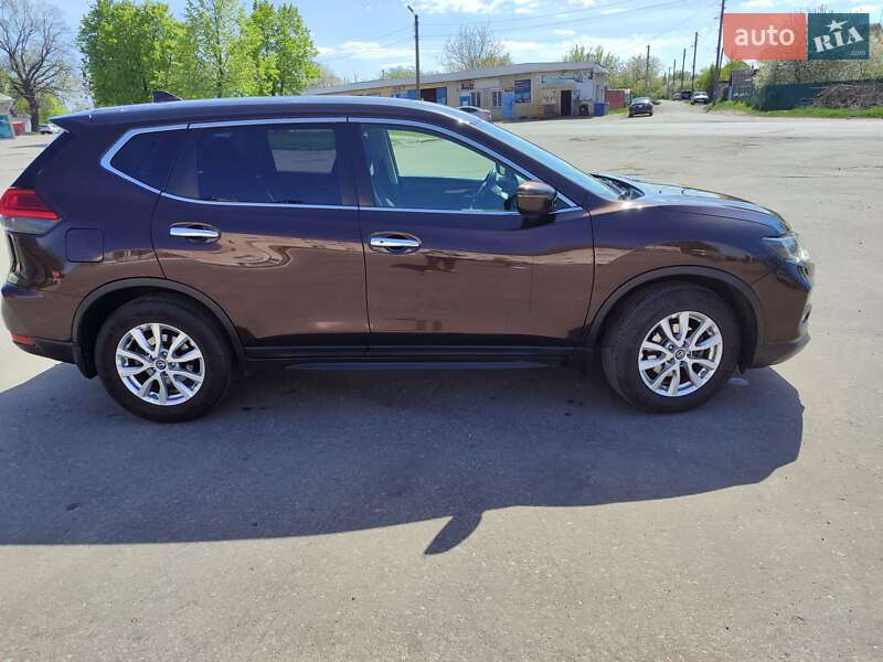 Внедорожник / Кроссовер Nissan X-Trail 2019 в Полтаве
