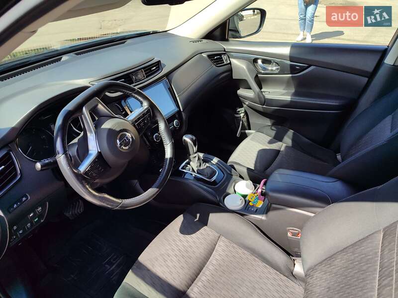Внедорожник / Кроссовер Nissan X-Trail 2019 в Полтаве