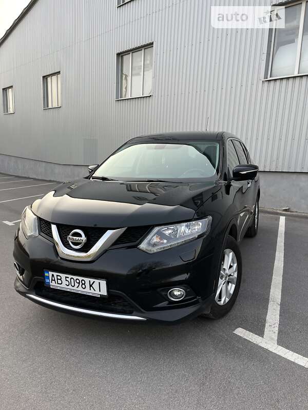 Внедорожник / Кроссовер Nissan X-Trail 2016 в Виннице
