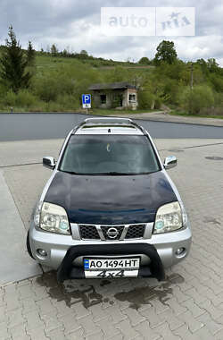Внедорожник / Кроссовер Nissan X-Trail 2004 в Воловце