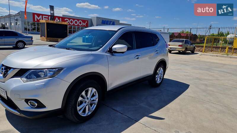 Позашляховик / Кросовер Nissan X-Trail 2017 в Первомайську