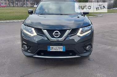 Внедорожник / Кроссовер Nissan X-Trail 2017 в Ровно