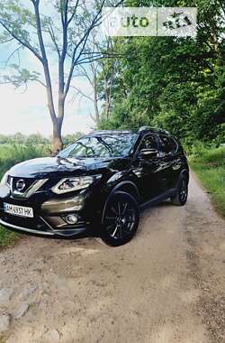 Внедорожник / Кроссовер Nissan X-Trail 2016 в Бердичеве