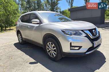 Внедорожник / Кроссовер Nissan X-Trail 2019 в 
