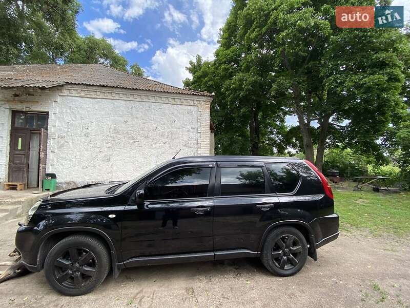Внедорожник / Кроссовер Nissan X-Trail 2007 в Лугинах