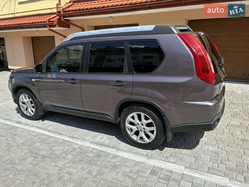 Позашляховик / Кросовер Nissan X-Trail 2012 в Львові