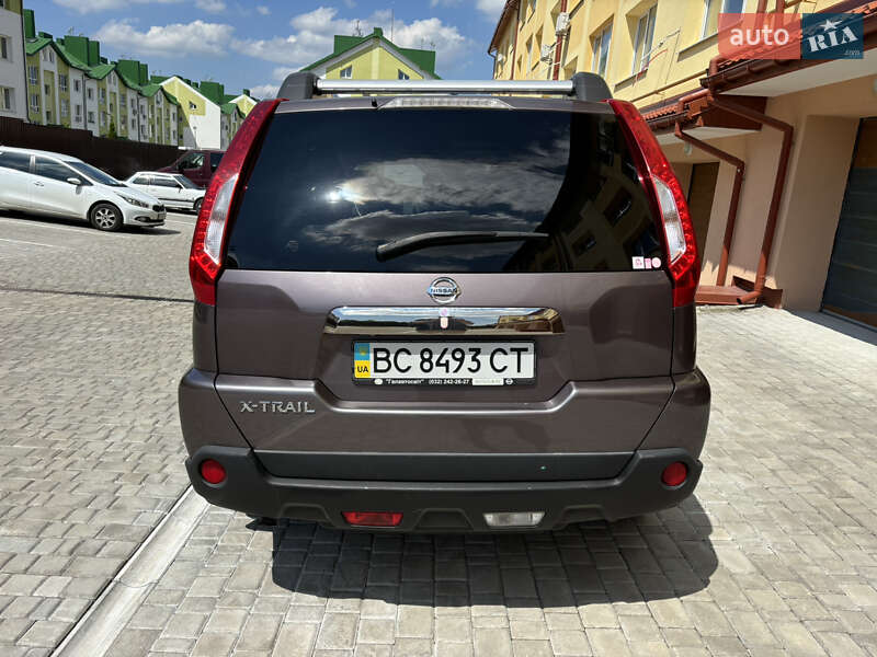 Позашляховик / Кросовер Nissan X-Trail 2012 в Львові