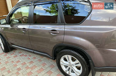 Позашляховик / Кросовер Nissan X-Trail 2013 в 