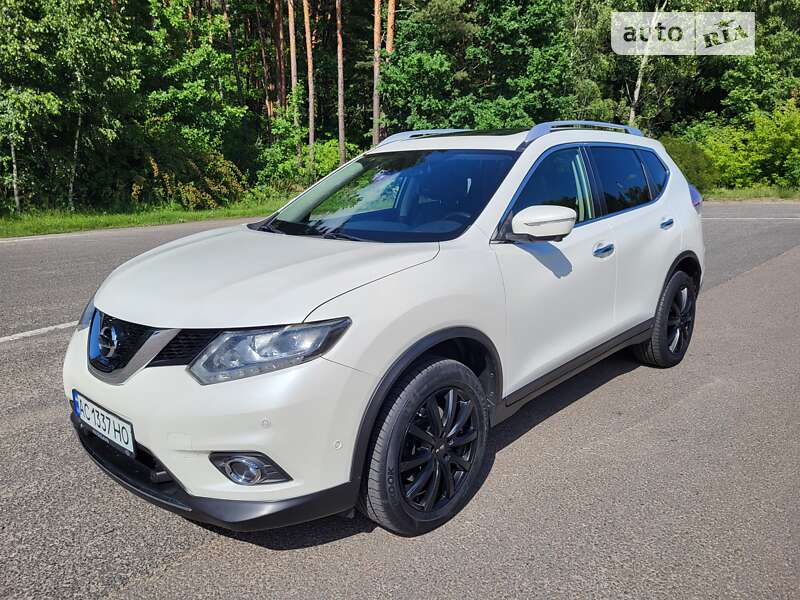 Позашляховик / Кросовер Nissan X-Trail 2016 в Ковелі