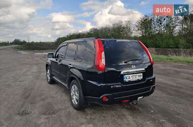 Внедорожник / Кроссовер Nissan X-Trail 2011 в 