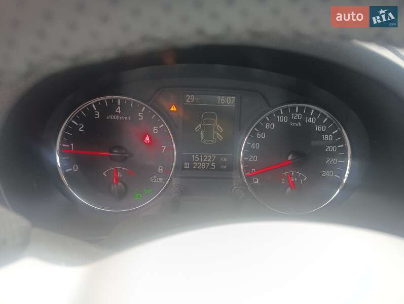 Позашляховик / Кросовер Nissan X-Trail 2011 в Дачному