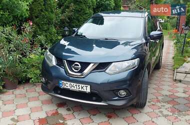 Внедорожник / Кроссовер Nissan X-Trail 2015 в Старом Самборе