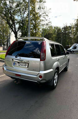 Позашляховик / Кросовер Nissan X-Trail 2004 в Харкові