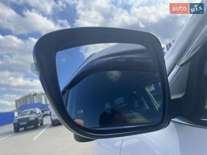 Внедорожник / Кроссовер Nissan X-Trail 2016 в Калуше