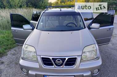 Внедорожник / Кроссовер Nissan X-Trail 2002 в Стрые