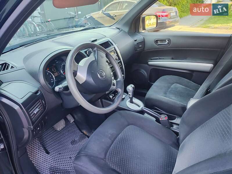 Позашляховик / Кросовер Nissan X-Trail 2011 в Рокитному