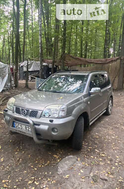 Позашляховик / Кросовер Nissan X-Trail 2006 в Києві